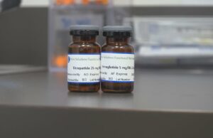 Médico habla sobre cambios en el estilo de vida versus medicamentos para bajar de peso