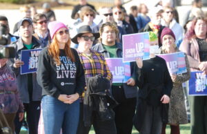 La prohibición deportiva transgénero avanza fuera del Comité del Senado de Georgia; Cuidado que afirma el género bajo el fuego • Recordadora de Georgia