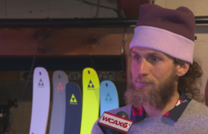 El nativo de Stowe bate el récord mundial de pies verticales subidos con esquís