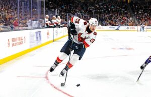 Jugador de hockey de los Firebirds del Valle de Coachella sobre el estilo de vida del desierto