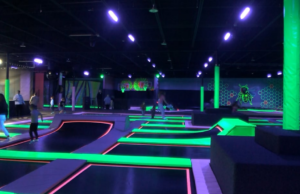 El parque de trampolines más grande de la W.VA abre en el centro comercial Meadowbrook