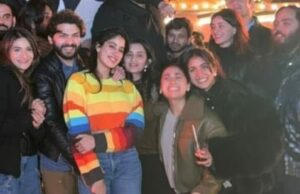 Noticias de estilo de vida en vivo hoy 2 de enero de 2025: El colorido suéter corto de Janhvi Kapoor para ir de fiesta con Shikhar Pahariya y sus amigos en Año Nuevo vale…