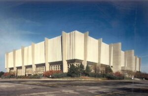 Recordando el Coliseo, una época dorada del entretenimiento: Talk of the Towns