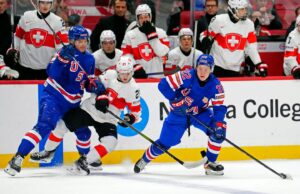 El equipo de EE. UU. vence a Suiza 7-2 en los cuartos de final del mundo de hockey juvenil