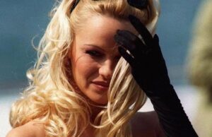 Así luce la actriz de Baywatch Pamela Anderson a sus 57 años