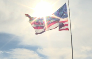 Camping World y los residentes reaccionan a la votación del ayuntamiento sobre una bandera gigante en Greenville