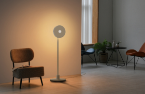 LG presenta un proyector multifuncional 3 en 1 que combina iluminación y altavoz en CES 2025