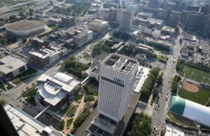 ¿Cuál es el trato con Cleveland State cortando 3 deportes? – Terry Plutón