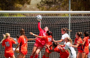 El vicegobernador de Nevada reúne un grupo de trabajo para proteger los deportes femeninos