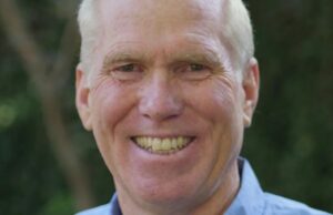 Moore estudia la cobertura informativa de la Copa Mundial de la FIFA 2022