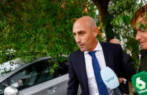 Luis Rubiales: Qué saber sobre la prueba de beso de la Copa Mundial