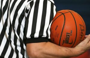 La mala conducta contra los funcionarios deportivos podría convertirse en un crimen