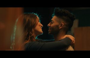 Julia Stiles dirige su primera película 'Wish You Were Here'