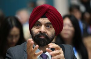 El presidente del Banco Mundial advierte contra una reacción apresurada a las políticas de Trump