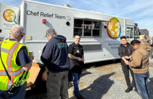 Mundial Central Kitchen | WCK & Partners in DC Supporters después de la colisión mortal en el aire