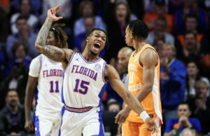 El No. 8 Florida supera al No. 1 Tennessee y le propina a Vols la primera derrota de la temporada en una victoria aplastante de 30 puntos