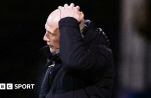 'Hay que tomar una gran decisión' sobre el futuro de Clement en los Rangers – Rory Loy