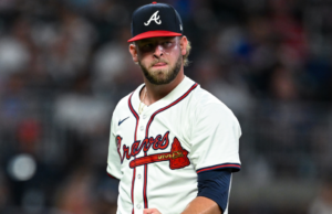 Los Mets firman a AJ Minter: el ex relevista de los Bravos se dirige al bullpen de Nueva York con un contrato de $22 millones, según informe