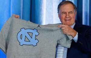 Belichick y la UNC tienen contrato firmado para su contratación