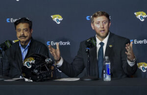 New Jaguars HC Liam Coen llama a Job 'una oportunidad que simplemente no puede dejar pasar', pero esquiva las preguntas sobre la línea de tiempo