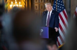 Trump quiere recordarle al mundo que todavía está “loco”