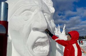 Gigantes de nieve en St. Croix: el regreso del Campeonato Mundial de Escultura de Nieve en Stillwater
