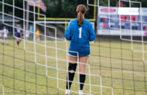 Davis emite el único voto “presente” en la Ley de Protección del Deporte Femenino