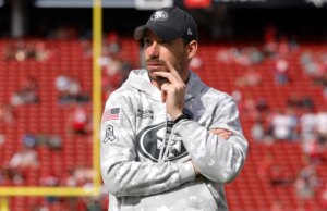 Kyle Shanahan revela que Klay Kubiak llamó las jugadas de los 49ers contra los Cardinals – NBC Sports Bay Area & California