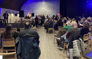 Se abre un lugar de entretenimiento en el casino de Waukegan para comediantes y bandas