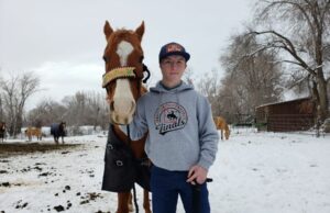 Todo gira en torno al estilo de vida del rodeo mientras Ryder Wallace, estudiante de primer año de Firth, apunta a una carrera profesional