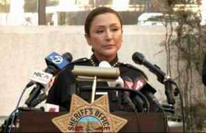 'El mundo del hombre blanco': la abogada del sheriff critica a sus críticos