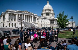 La Cámara vota para enmendar el Título IX para prohibir a las niñas trans practicar deportes femeninos en las escuelas