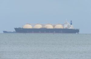 ACTUALIZACIÓN: Los funcionarios polacos no confirman que un barco 'en la sombra' esté dando vueltas alrededor del oleoducto del Báltico