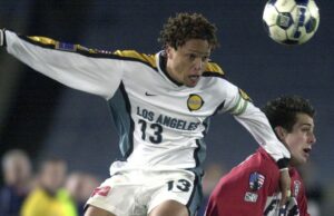 Galaxy para honrar a la leyenda de la franquicia Cobi Jones con estatua