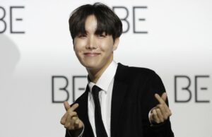 El miembro de BTS, J-Hope, anuncia su primera gira mundial en solitario, que incluye una parada en Chicago