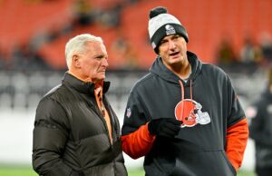 Los Browns despiden al coordinador ofensivo Ken Dorsey