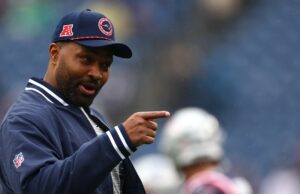 Los Patriots despiden a Jerod Mayo después de solo una temporada