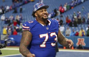 Dion Dawkins regresa a la práctica, Taylor Rapp sigue fuera