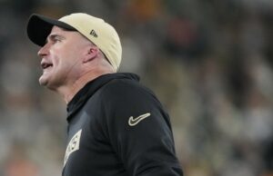 Jets entrevistó a Darren Rizzi para entrenador en jefe