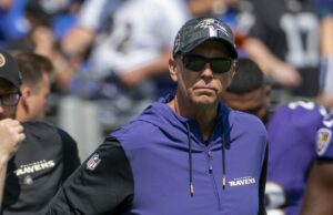 Informe: Los Raiders solicitan una entrevista con el coordinador ofensivo de los Ravens, Todd Monken