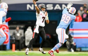 CJ Stroud se marcha después del touchdown inicial contra los Titans