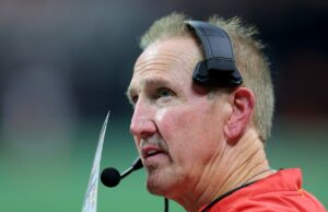 Jaguars solicitan entrevista con Steve Spagnuolo