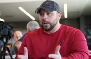 Cowboys para contratar a Klayton Adams como su coordinador ofensivo