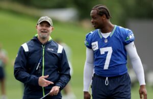 Seahawks despiden al coordinador ofensivo Ryan Grubb