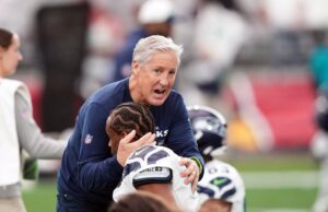 Pete Carroll se entrevistará con los Raiders el martes