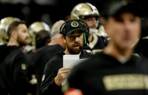 Browns entrevistarán a Klint Kubiak para coordinador ofensivo