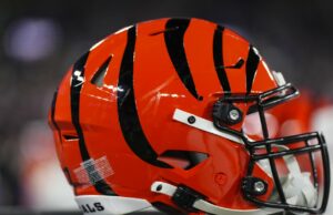 Bengals contrata al entrenador de DL Jerry Montgomery, el entrenador de LB Mike Hodges