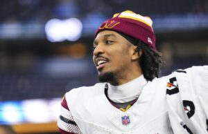 Novato ofensivo del año 2024 de la PFT: Jayden Daniels