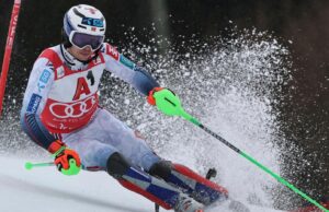 El esquiador noruego Haugan lidera el slalom afectado por la lluvia en Kitzbuehel. El campeón mundial Kristoffersen queda fuera