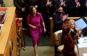 El gobernador de Arkansas viajará a Suiza la próxima semana para el Foro Económico Mundial